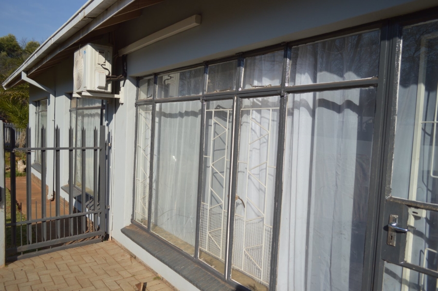 3 Bedroom Property for Sale in Flamwood North West